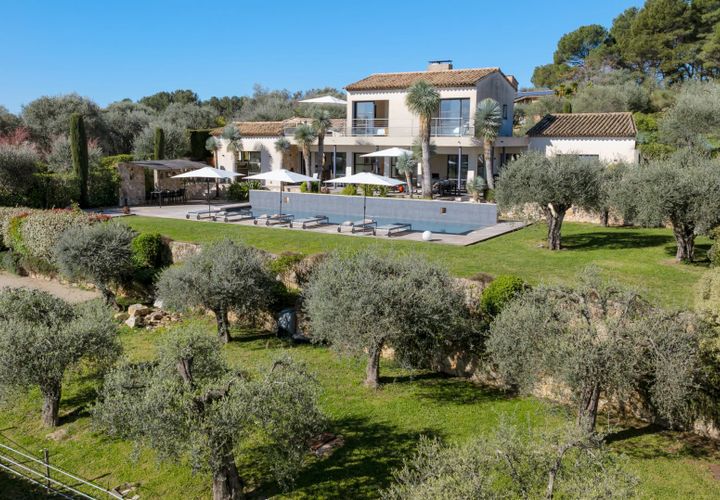 Villa i Valbonne, Alpes-Maritimes, Valbonne - € 2.700.000 | Ref: HH-16109460 - foto 1