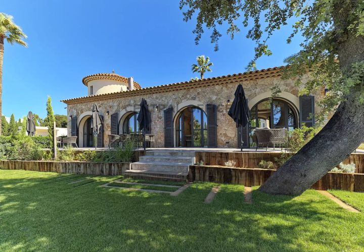 Villa i Antibes, Alpes-Maritimes, Antibes - € 9.975.000 | Ref: 86674480 - foto 1