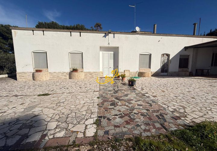 Herregård i Putignano, Bari, Putignano - € 250 000 | Ref: R 551 - foto 1