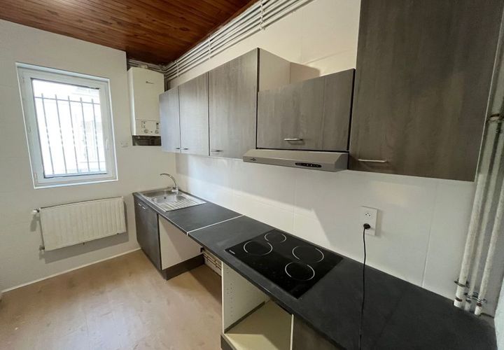 Villa a Vichy, Allier, Vichy - € 900/mes | Ref: 869943 - foto 1