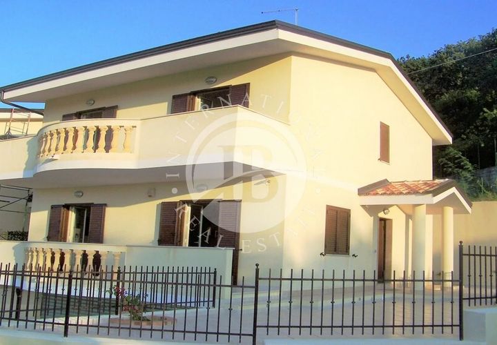 Villa i Tropea, Vibo Valentia, Tropea - € 450.000 | Ref: BI 11 - foto 1