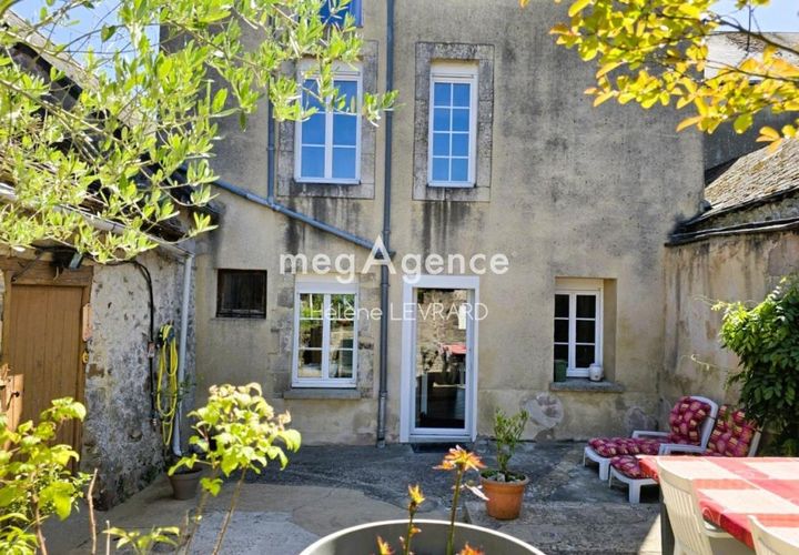 Villa a Sainte-Suzanne, Mayenne, Sainte-Suzanne - € 167.500 | Ref: 200299 - foto 1
