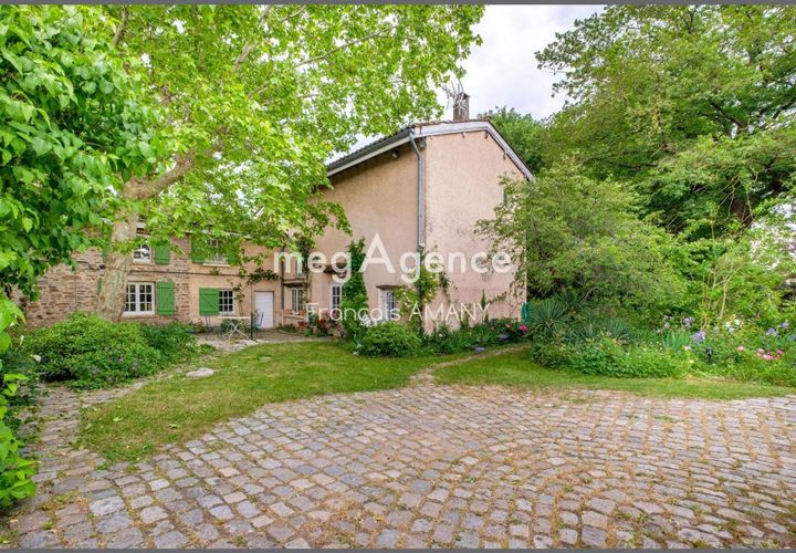 Landejendom i Bage-Dommartin, Ain, Bage-Dommartin - € 620.000 | Ref: 200071 - foto 1