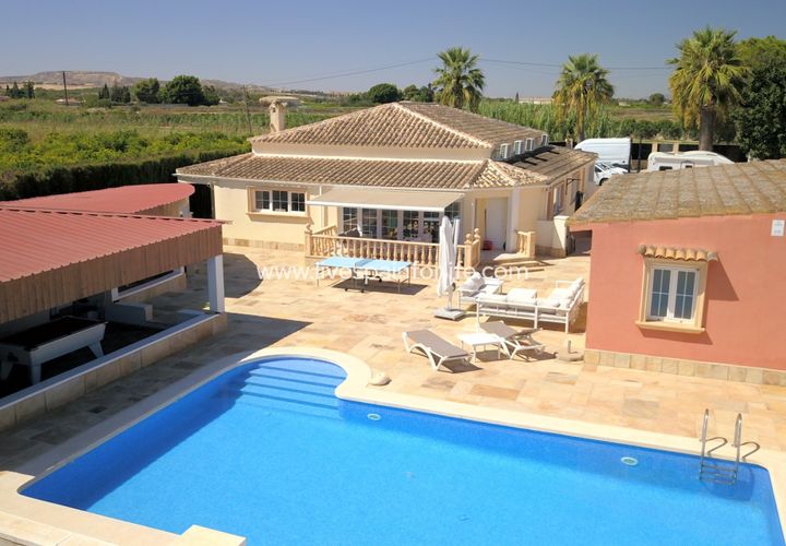 Landejendom i Almoradi, Alicante, Almoradi - € 595.000 | Ref: VRE-98515-D - foto 1