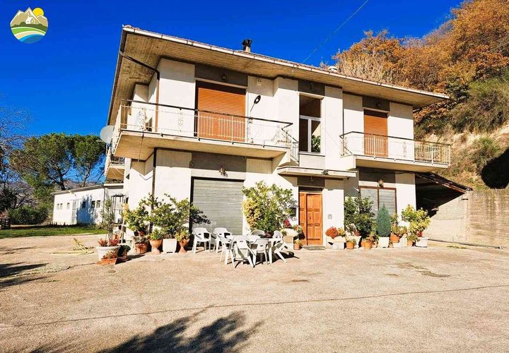 Villa a Montefino, Teramo, Montefino - € 198.000 | Ref: EL1138-814540 - foto 1