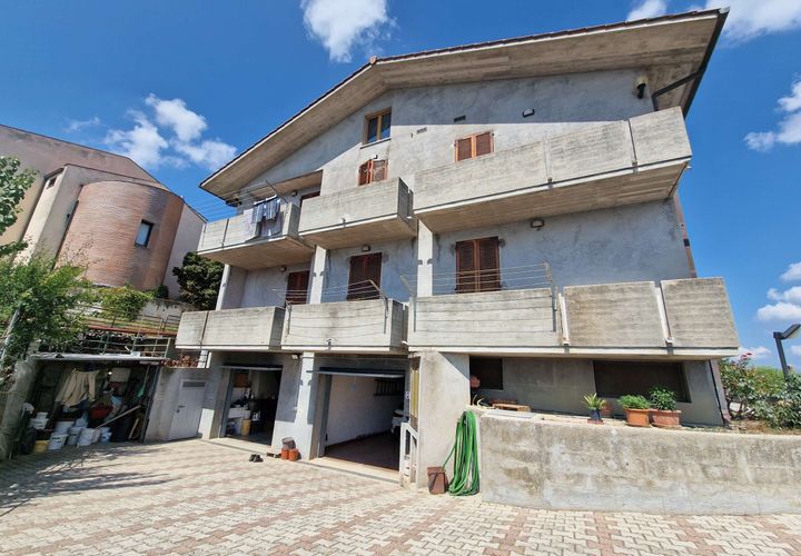 Villa i Amelia, Terni, Amelia - € 169.000 | Ref: MONTECAMPANO3-1-876658 - foto 1