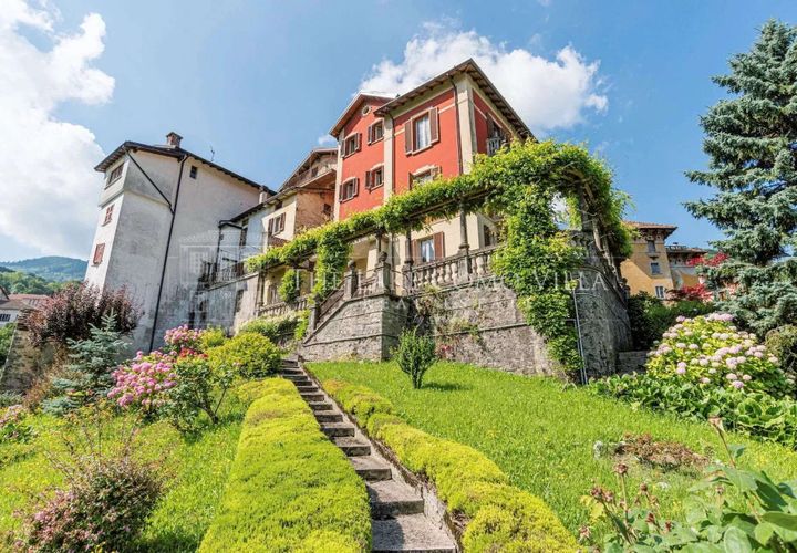 Villa a Schignano, Como, Schignano - € 460.000 | Ref: 1429-935241 - foto 1