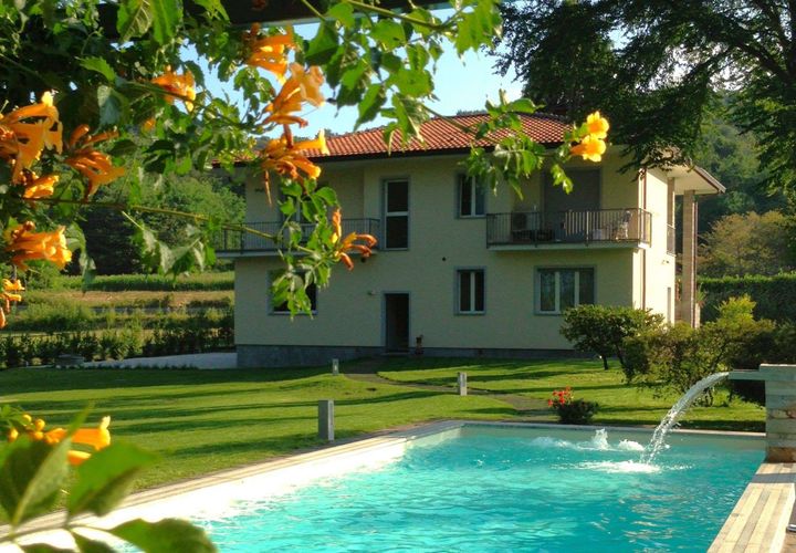 Villa a Ranco, Varese, Ranco - € 1.100.000 | Ref: W-047DYB-940922 - foto 1
