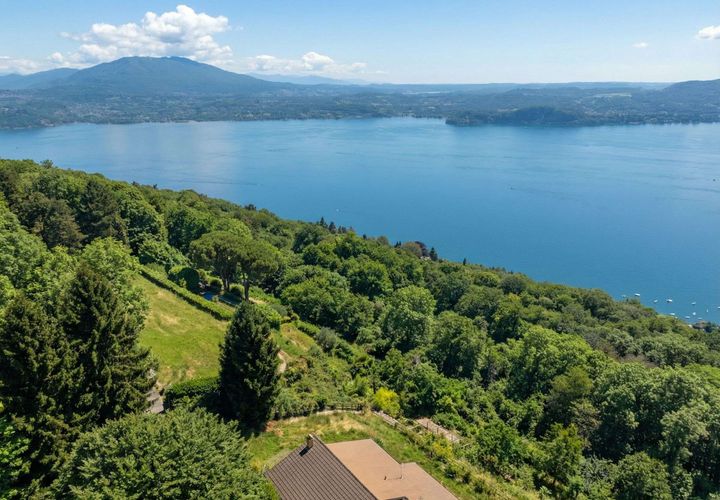 Villa a Lesa, Novara, Lesa - € 1.050.000 | Ref: W-02UDTA-941156 - foto 1