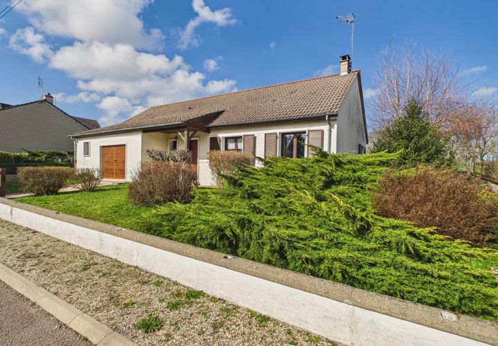 Villa a Liernais, Cote-d'Or, Liernais - € 136.000 | Ref: 4794 - foto 1