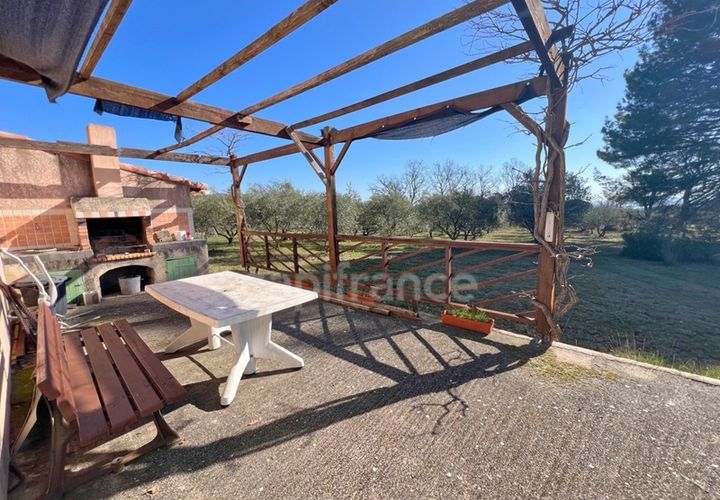 Farm hus i Manosque, Alpes-de-Haute-Provence, Manosque - € 185.000 | Ref: 340933370341 - foto 1