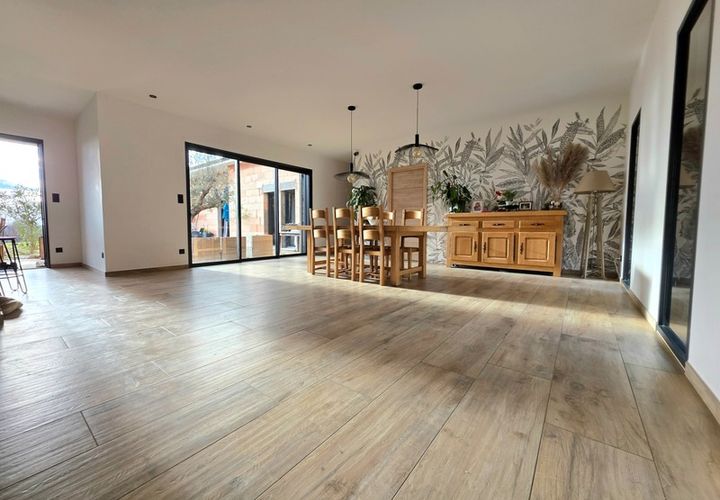 Villa a Salvizinet, Loire, Salvizinet - € 349.000 | Ref: 340937467485 - foto 1