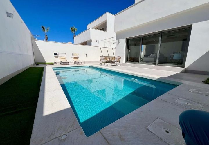 Villa i Orihuela Costa, Alicante, Orihuela Costa - € 479.900 | Ref: SMBOC25144 - foto 1