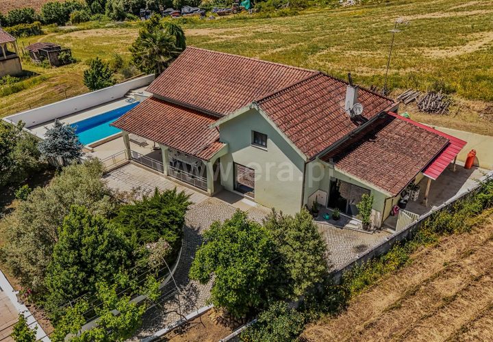 Villa i Chaves, Vila Real, Chaves - € 330.000 | Ref: 318260098 - foto 1