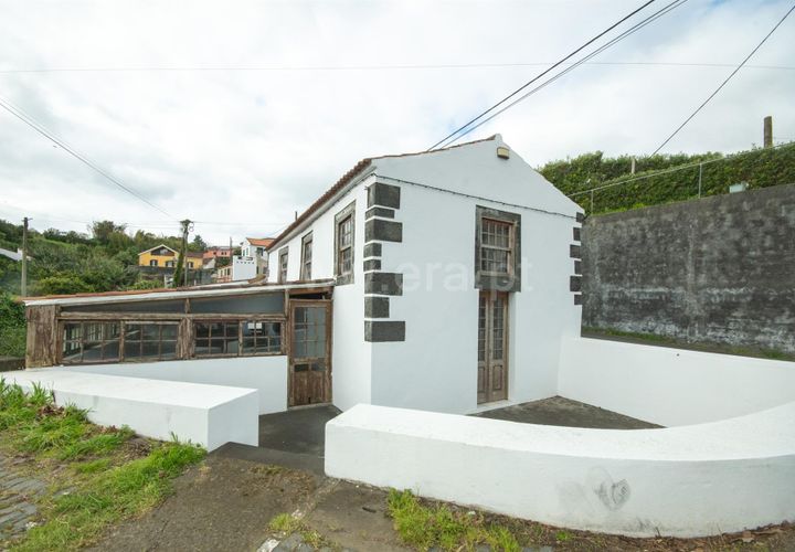 Villa i Horta, Faial, Horta - € 190.000 | Ref: 374260042 - foto 1