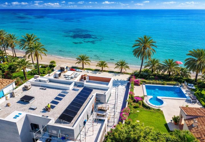 Villa i Punta Prima, Alicante, Punta Prima - € 3.900.000 | Ref: 770778 - foto 1
