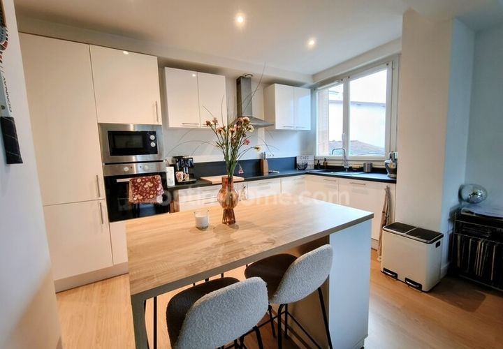 Leilighet i Vernaison, Rhone, Vernaison - € 225 000 | Ref: 830035212332 - foto 1
