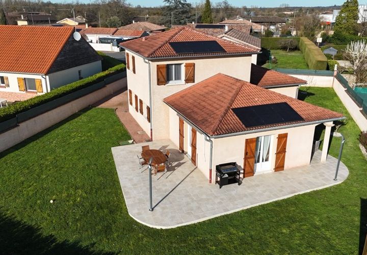 Villa a Grièges, Ain, Grièges - € 325.000 | Ref: 830037983182 - foto 1