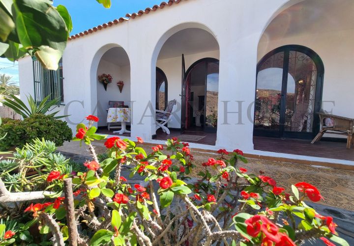 Villa in Mogan, Gran Canaria, Mogan - € 650.000 | Ref: 2274/13751 - foto 1
