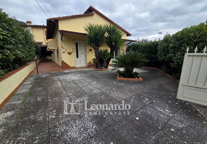 Villa i Massarosa, Lucca, Massarosa - € 260.000 | Ref: ES604 - foto 1