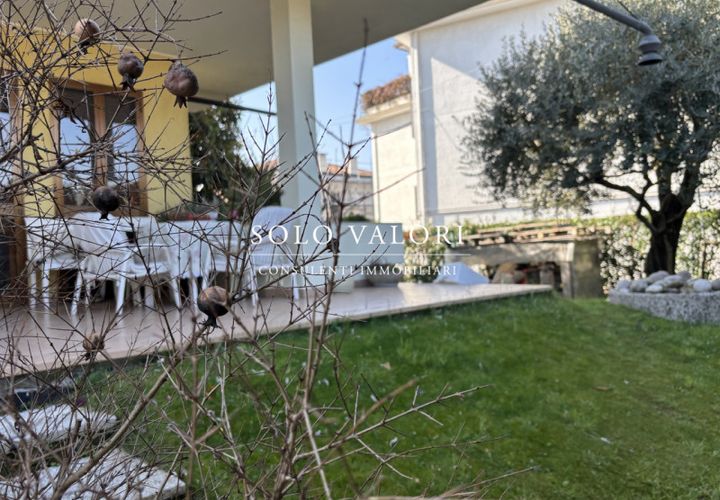 Villa a Castelfranco Veneto, Treviso, Castelfranco Veneto - € 270.000 | Ref: B466 - foto 1