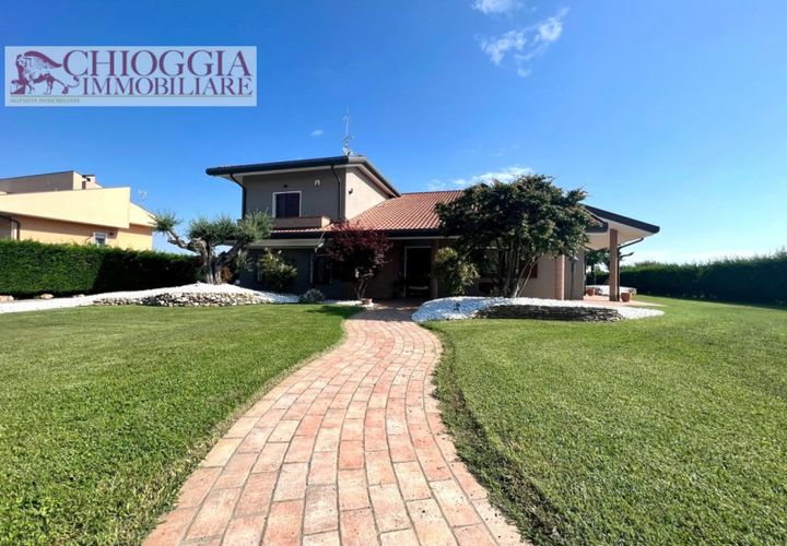 Villa i Loreo, Rovigo, Loreo - € 615.000 | Ref: 138 - foto 1