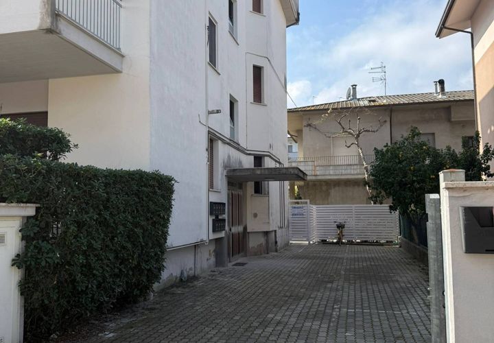 Apartament a Alba Adriatica, Teramo, Alba Adriatica - € 4.000/mes | Ref: E03/AE - foto 1