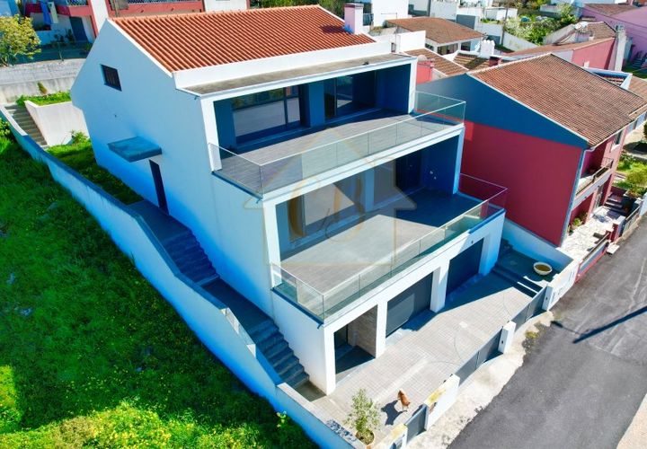 Villa a Matacaes, Lisbon, Matacaes - € 620.000 | Ref: CAS_198 - foto 1