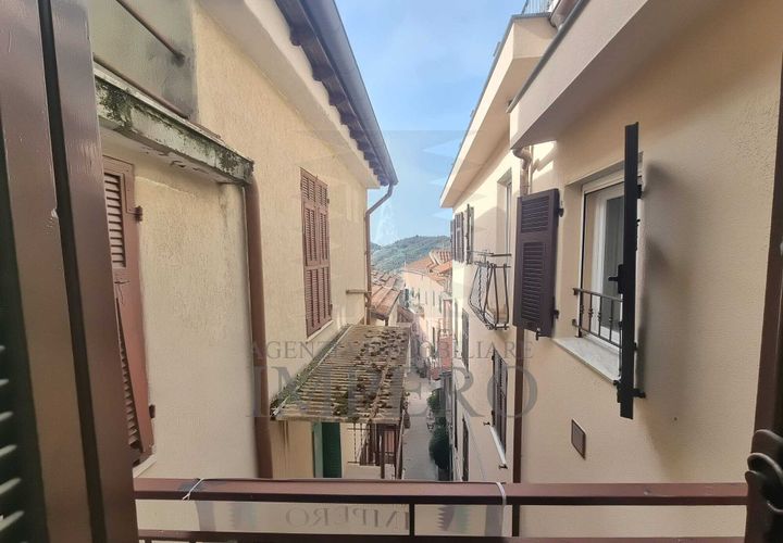 Villa i Perinaldo, Imperia, Perinaldo - € 180.000 | Ref: 23771 - foto 1