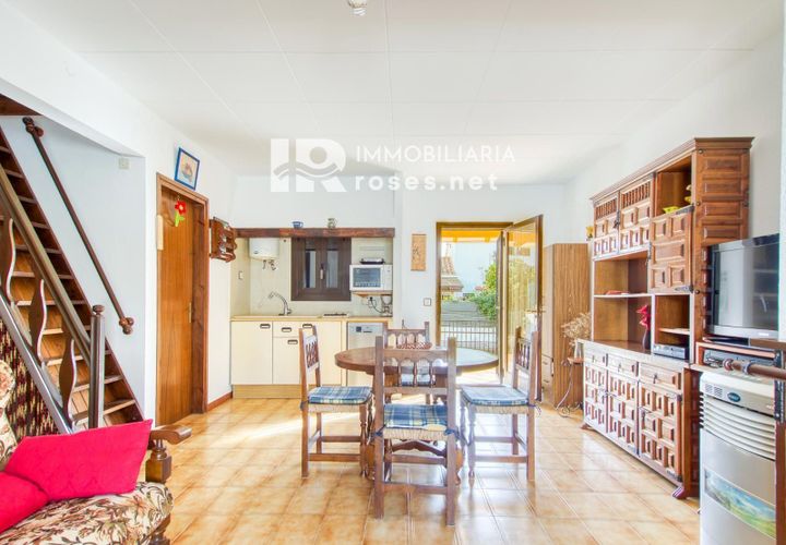 Villa a Roses, Gerona, Roses - € 235.000 | Ref: 3735 - foto 1