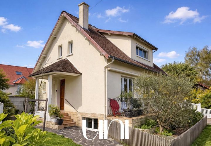 Villa a Caen, Calvados, Caen - € 480.000 | Ref: 7611547 - foto 1