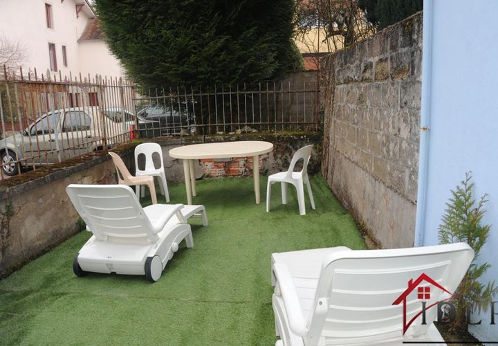 Villa i Bourbonne-les-Bains, Haute-Marne, Bourbonne-les-Bains - € 86.000 | Ref: 62_384 - foto 1
