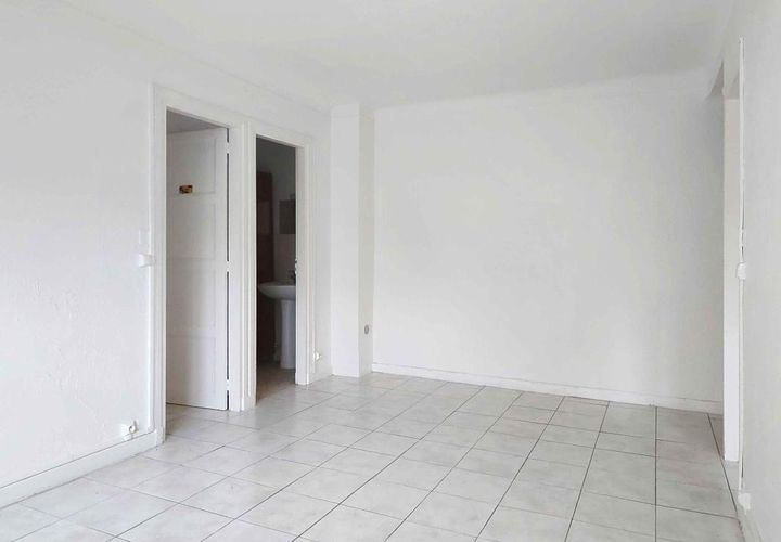 Apartament a Chateauroux, Indre, Chateauroux - € 400/mes | Ref: AN005524 - foto 1