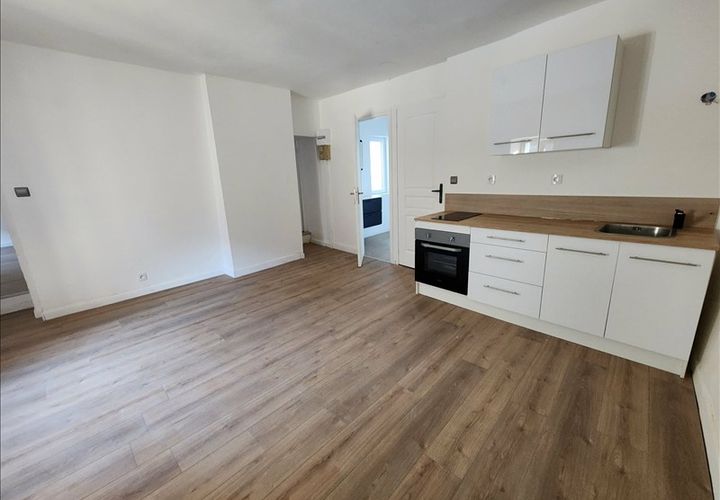 Apartament a Chatellerault, Vienne, Chatellerault - € 563/mes | Ref: AN005569 - foto 1