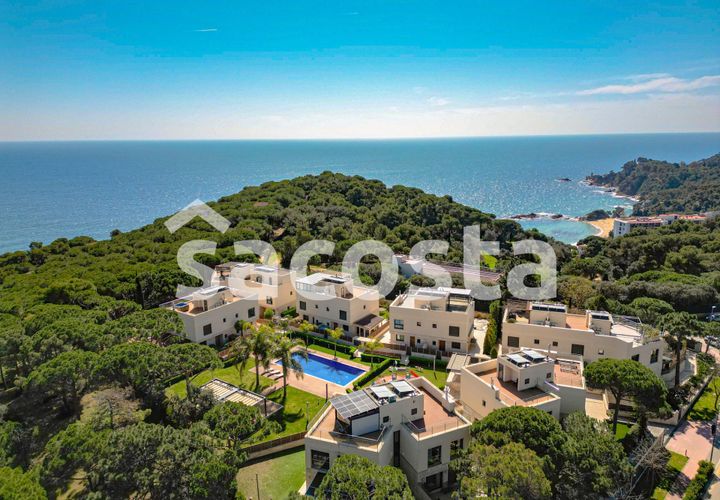 Rækkehus i Lloret De Mar, Gerona, Lloret De Mar - € 850.000 | Ref: C01LM-311/9374 - foto 1