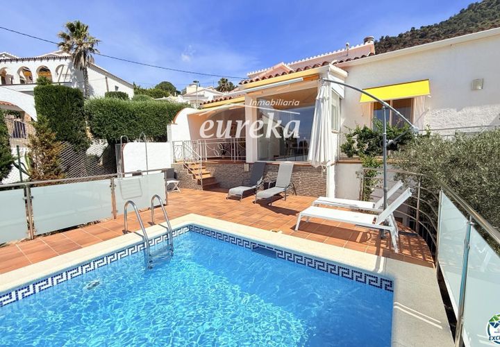Villa a Roses, Gerona, Roses - € 765.000 | Ref: 2514 - foto 1
