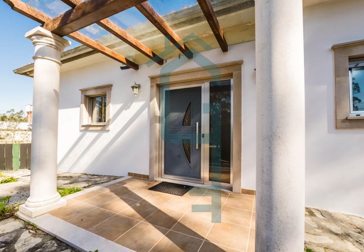 Villa a Benedita, Leiria, Benedita - € 349.500 | Ref: GIRACHAVE_6 - foto 1