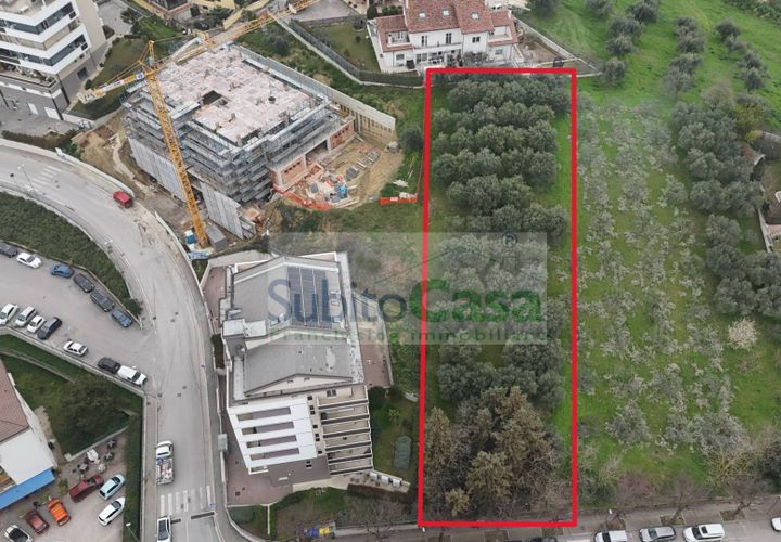 Helårsgrund i Chieti, Chieti, Chieti - € 220.000 | Ref: D 493 - foto 1