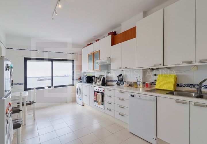 Apartament a Setubal, Setubal, Setubal - € 2.500/mes | Ref: APA_232 - foto 1