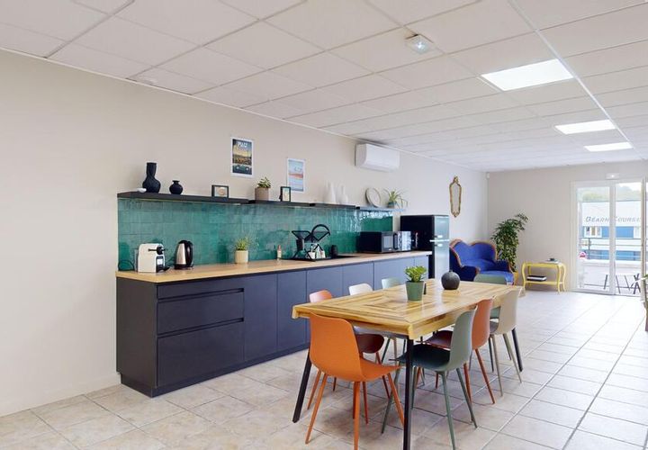 Propriedade comercial em Lons, Pyrenees-Atlantiques, Lons - € 275.600 | Ref: 21405-1__2 - foto 1
