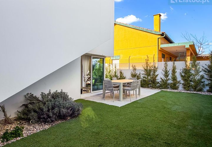 Villa i Oeiras, Lisbon, Oeiras - € 790.000 | Ref: L1020233 - foto 1