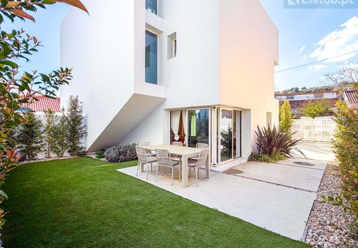 Villa i Oeiras, Lisbon, Oeiras - € 740 000 | Ref: L1020233 - foto 1