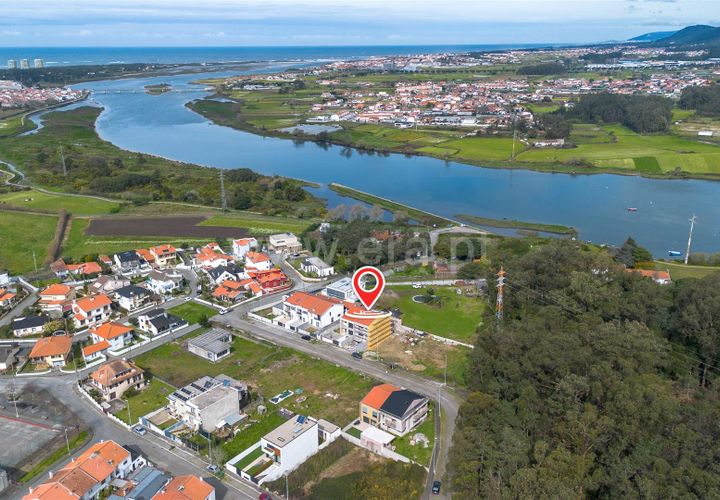 Villa a Esposende, Braga, Esposende - € 450.000 | Ref: 254260693 - foto 1