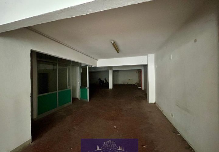 Erhvervsejendom i Florence, Florence, Florence - € 250.000 | Ref: a26100 - foto 1