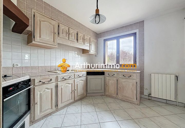 Villa i Grenay, Isere, Grenay - € 299.000 | Ref: 86827205 - foto 1