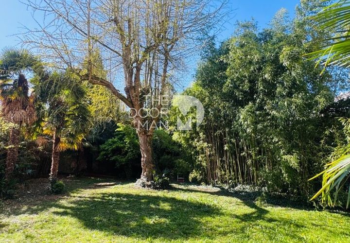 Villa a Laval, Mayenne, Laval - € 775.000 | Ref: 9746 - foto 1