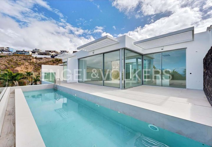 Villa a Adeje, Tenerife, Adeje - € 1.980.000 | Ref: W-048T90 - foto 1