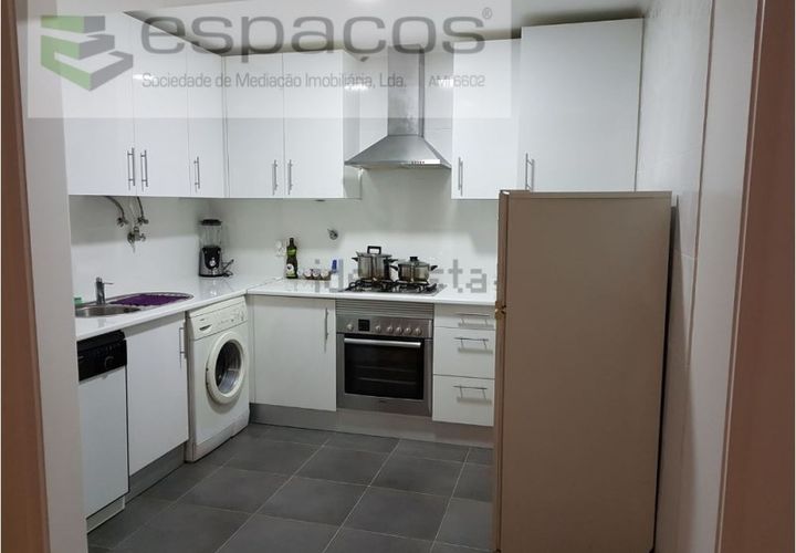 Apartament a Lisbon, Lisbon, Lisbon - € 1.100/mes | Ref: 5490/LM - foto 1