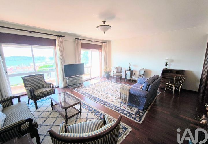 Apartament a Lisbon, Lisbon, Lisbon - € 3.400/mes | Ref: 158615 - foto 1