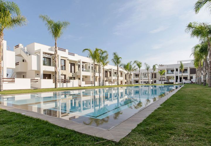 Bungalou a Torrevieja, Alicante, Torrevieja - € 305.000 | Ref: 66634 [COMPLEX: 24765] - foto 1
